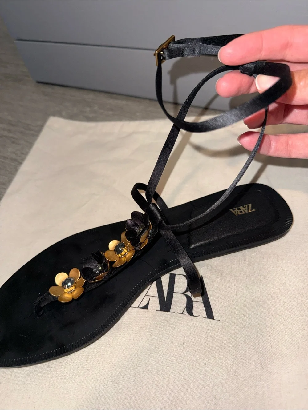 Zara Black Leather T-Strap Floral Accent Sandals - Picture 4 of 5
